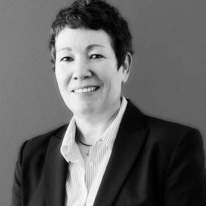 DeAnn-BW-circle